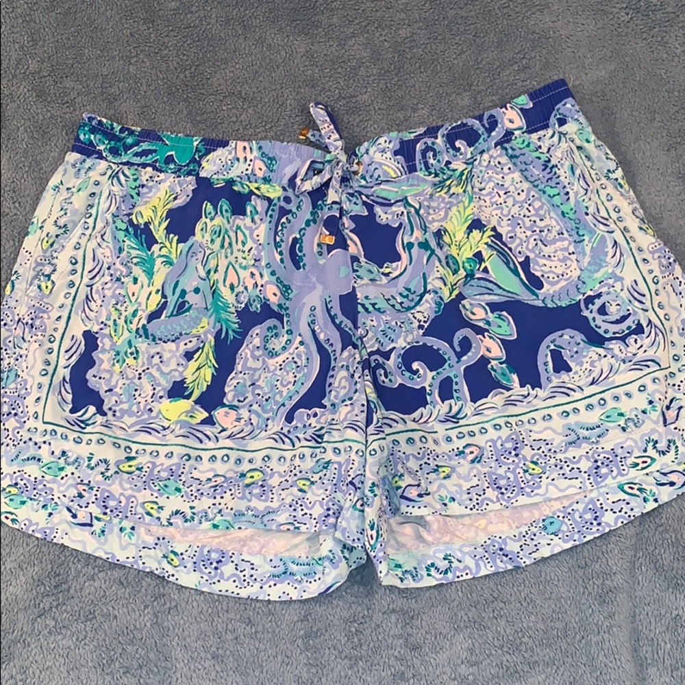 Lilly Pulitzer Shorts Size Medium